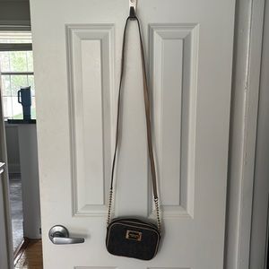 Michael Kors small cross body purse